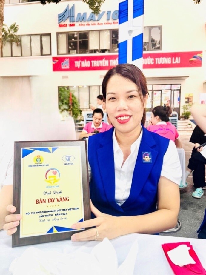 Chị Đỗ Thị Thúy- “bàn tay vàng” của Tổng công ty May 10