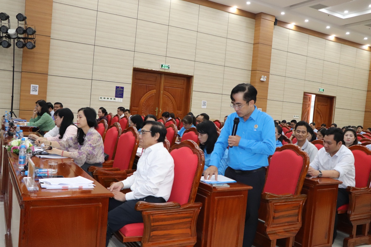 Đề xuất nâng mức hưởng trợ cấp thất nghiệp lên 75%