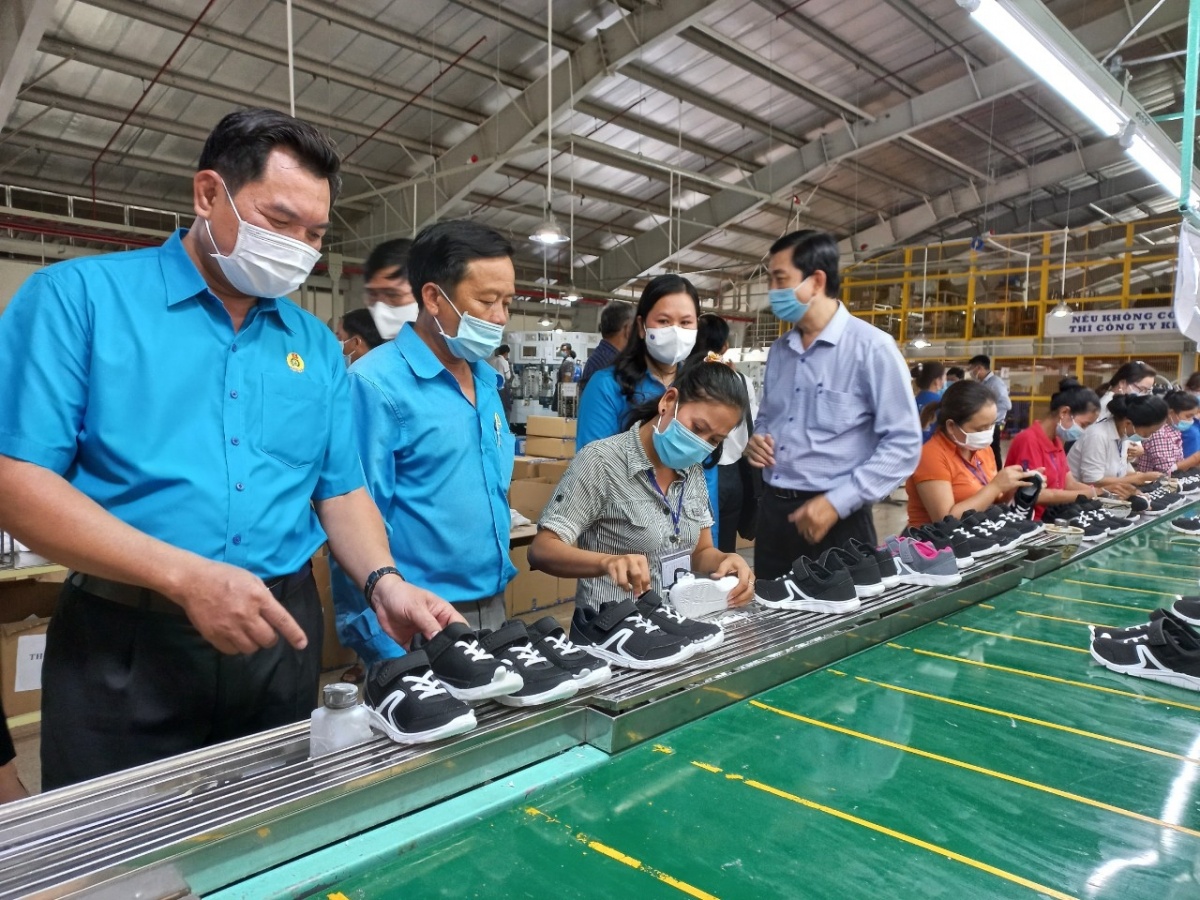 Để Luật Công đoàn (sửa đổi) đi vào cuộc sống, tổ chức Công đoàn phải không ngừng đổi mới Để Luật Công đoàn (sửa đổi) đi vào cuộc sống, tổ chức Công đoàn phải không ngừng đổi mới