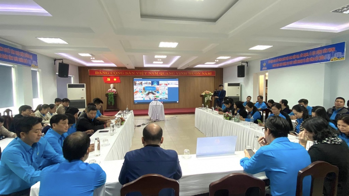 Công nhân xứ Huế kỳ vọng gì về cách mạng tinh gọn bộ máy? Công nhân xứ Huế kỳ vọng gì về cách mạng tinh gọn bộ máy?