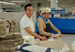 Công nhân xứ Huế kỳ vọng gì về cách mạng tinh gọn bộ máy?