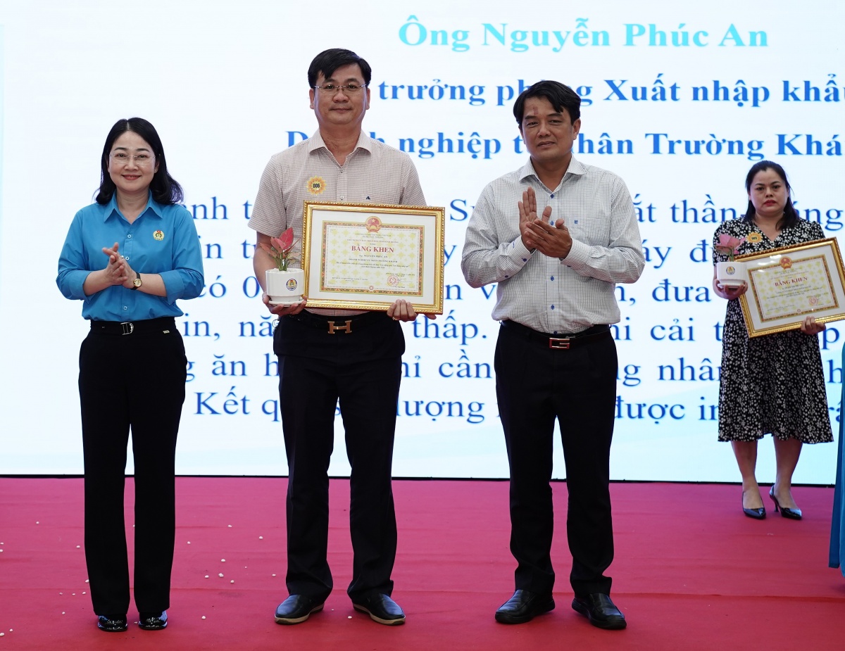 LĐLĐ tỉnh Bình Dương vượt nhiều chỉ tiêu, được biểu dương xuất sắc LĐLĐ tỉnh Bình Dương vượt nhiều chỉ tiêu, được biểu dương xuất sắc