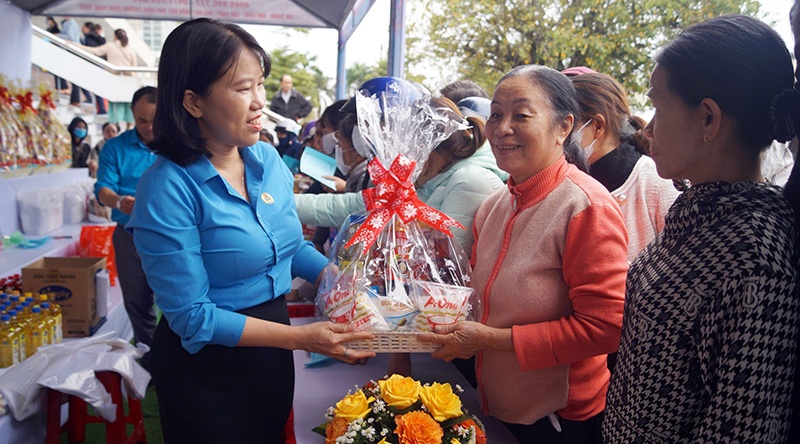 Quảng Ngãi: Công đoàn phát triển mạnh, chăm lo tốt cho đoàn viên