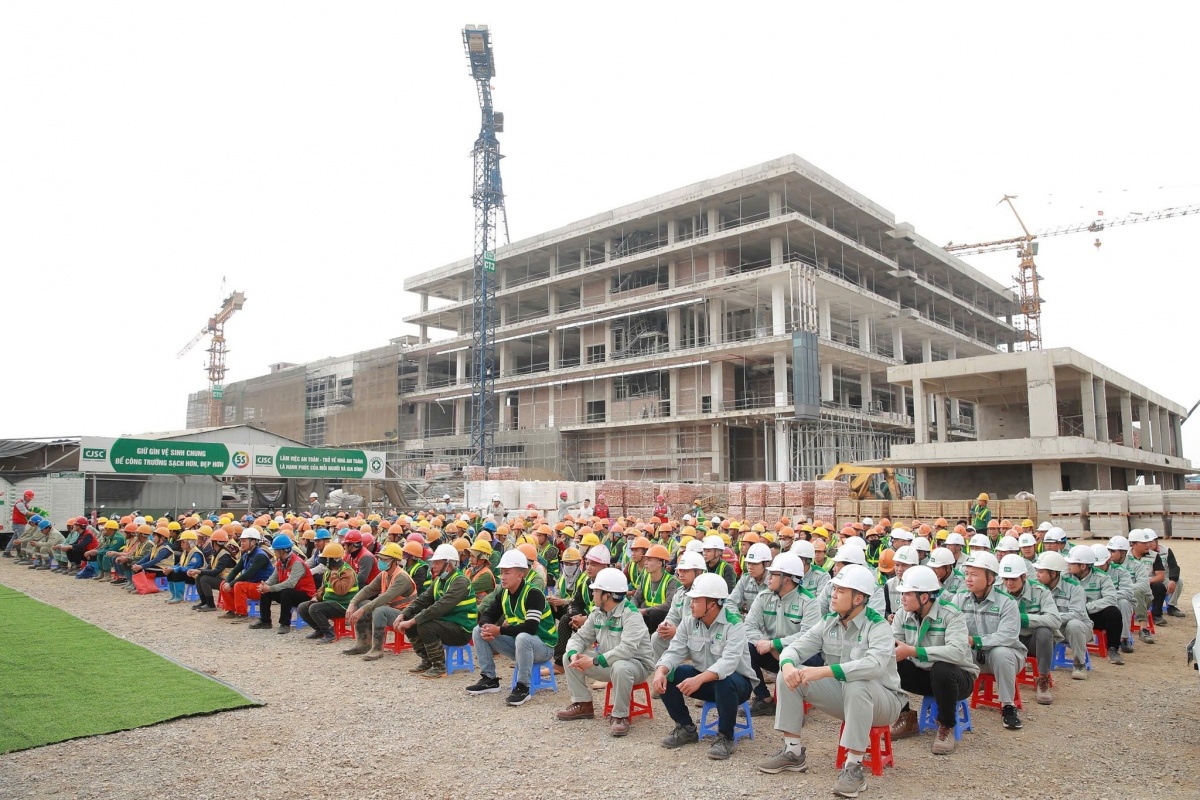 Thủ tướng Chính phủ chỉ đạo chăm lo, hỗ trợ người lao động làm việc trên công trường dịp Tết Nguyên đán Thủ tướng Chính phủ chỉ đạo chăm lo, hỗ trợ người lao động làm việc trên công trường dịp Tết Nguyên đán