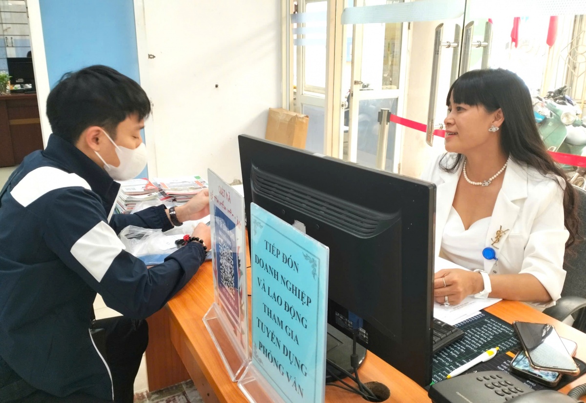 Chinh phục nhà tuyển dụng: Bí kíp săn việc tại Trung tâm Dịch vụ việc làm Hà Nội