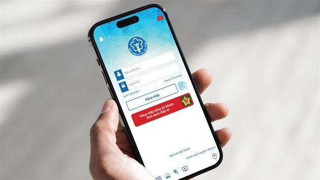 Luật BHXH 2024: Một “cú chạm” – một thông điệp