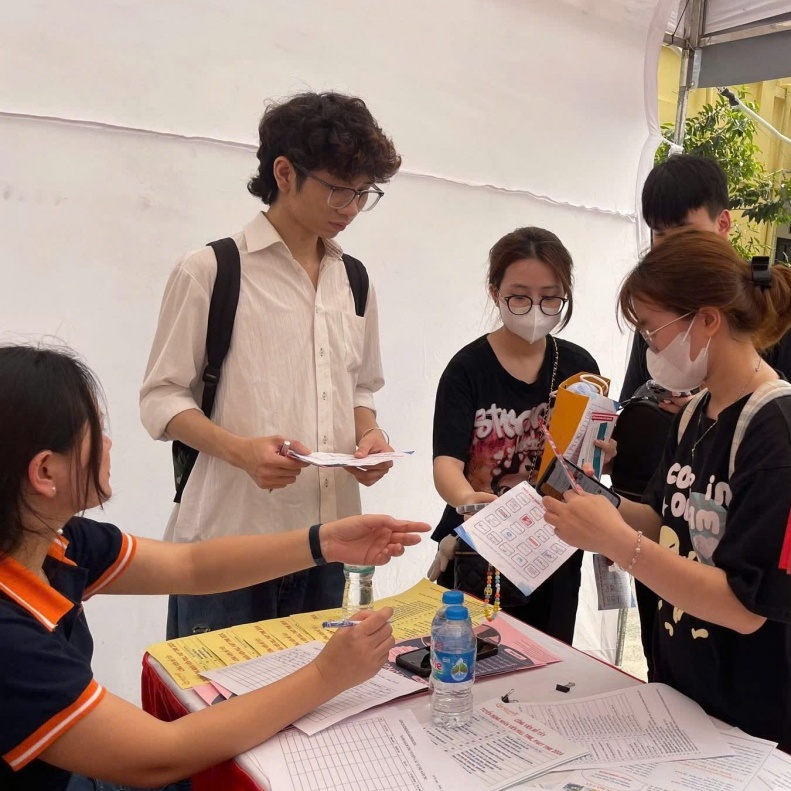 Hơn 170 vị trí việc làm tại Công viên Hồ Tây dịp hè 2025