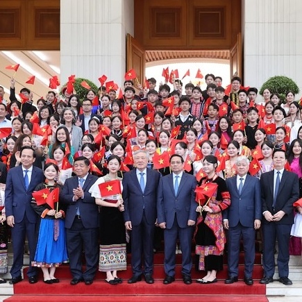 Về đích sớm kỷ lục