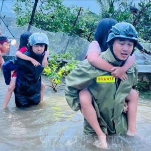 Chủ động ứng phó, khắc phục hậu quả bão số 10: Giữ vững an toàn cho nhân dân