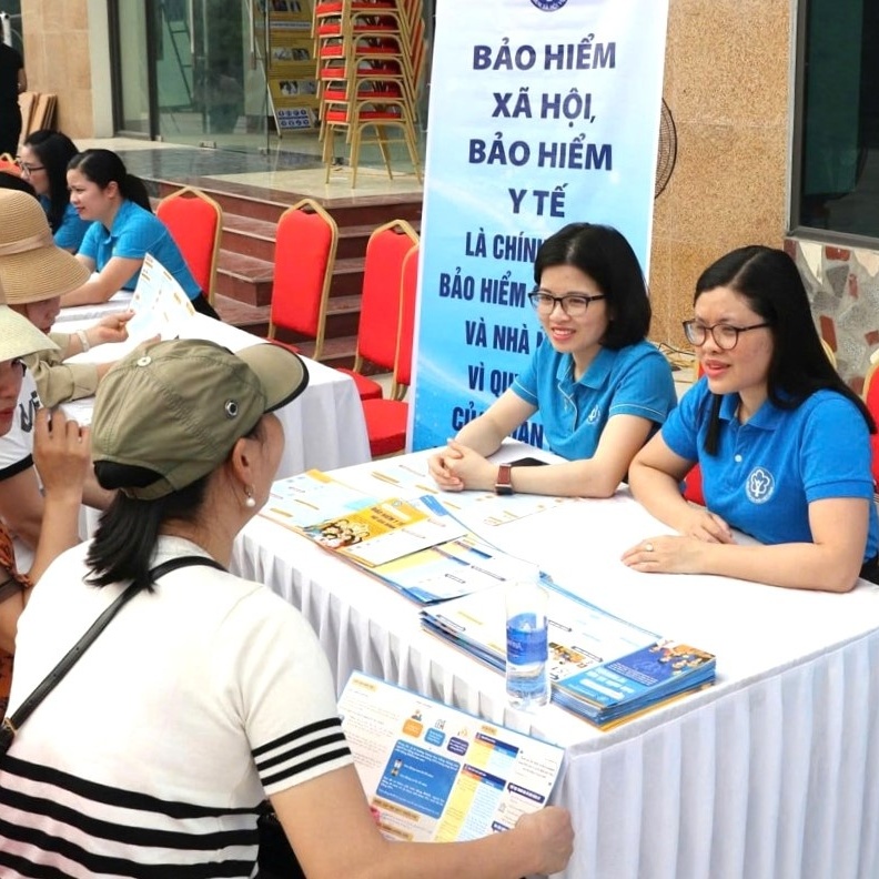 Đề xuất tăng mức đóng bảo hiểm y tế từ 4,5% lên 5,4%