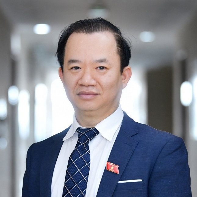 Giáo dục cho con công nhân không chỉ là an sinh