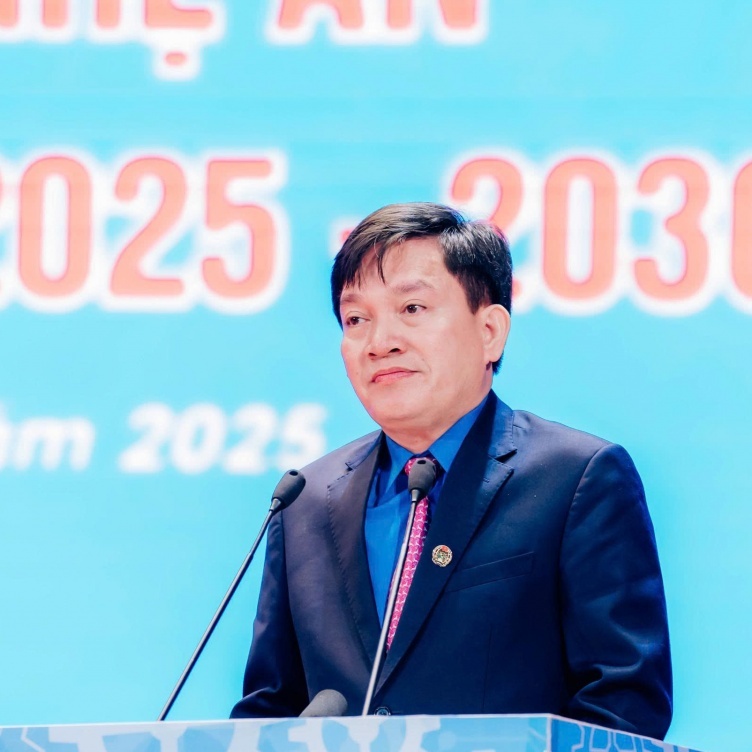 Công đoàn Nghệ An nhiệm kỳ mới: Họp ít hơn, nụ cười người lao động nhiều hơn