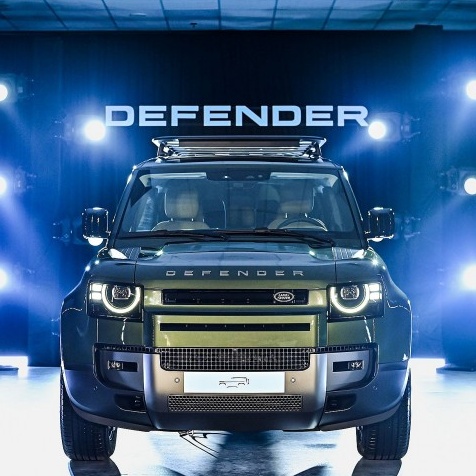 Land Rover Defender 2026 ra mắt, giá hơn 6,3 tỷ đồng khi đi kèm gói nâng cấp