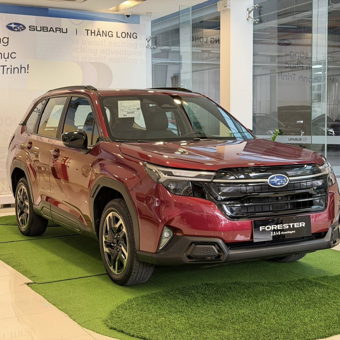 Subaru Forester 2025 ra mắt Việt Nam, tăng giá hơn 300 triệu đồng so với đời cũ