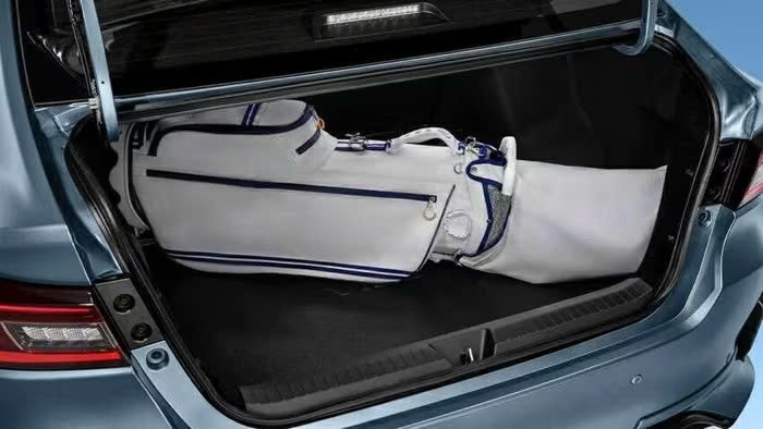 Toyota Vios Hybrid 2026 ra mắt tại Malaysia với hai phiên bản