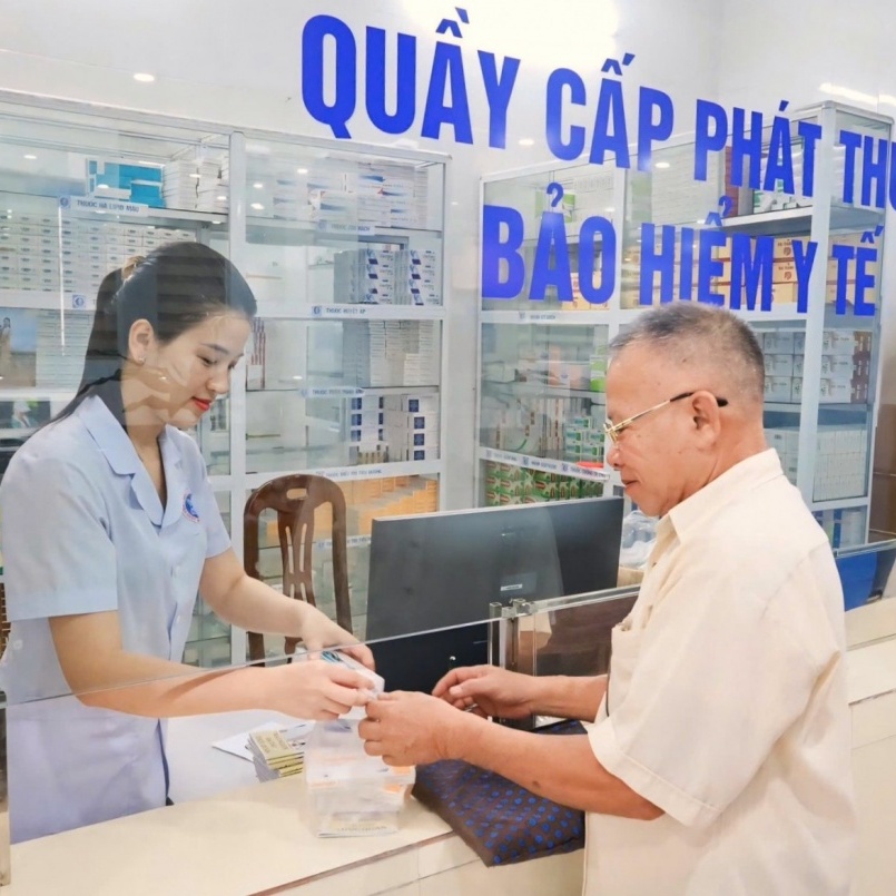 Bảo hiểm y tế mở rộng chi trả thuốc ung thư, người lao động bớt lo chi phí