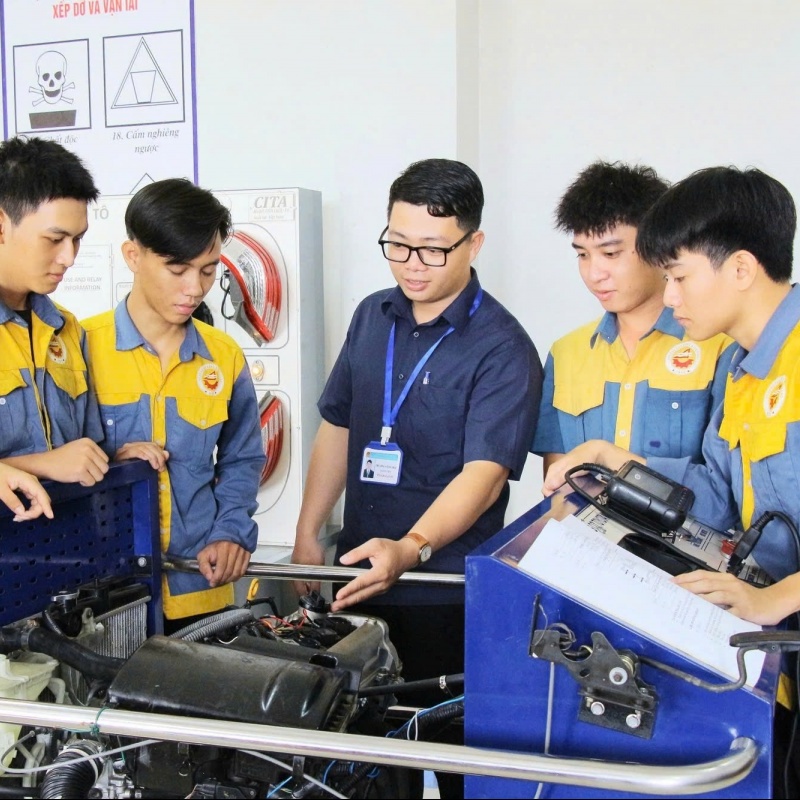 Đào tạo nghề cho thanh niên: Gỡ nút thắt để từ “học nghề” đến “lập nghiệp”