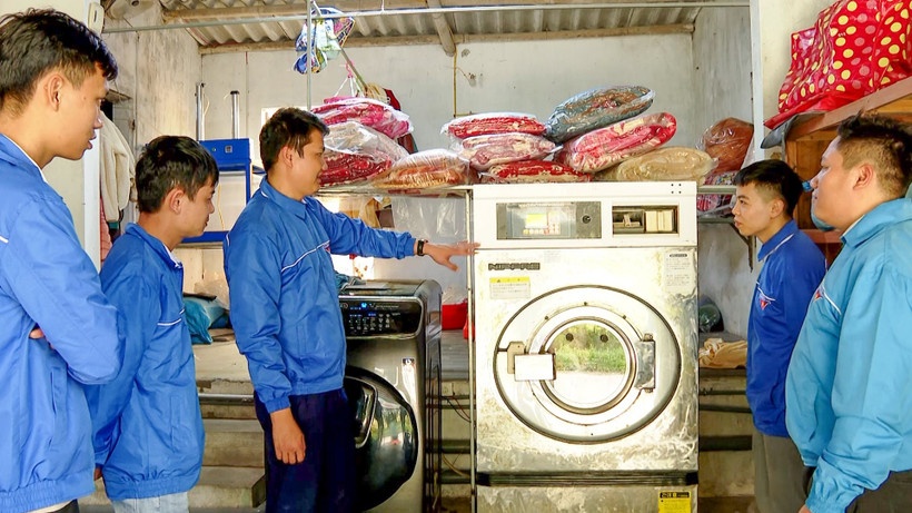 Khởi nghiệp thanh niên: Điểm nghẽn từ năng lực đến hệ sinh thái Khởi nghiệp thanh niên: Điểm nghẽn từ năng lực đến hệ sinh thái