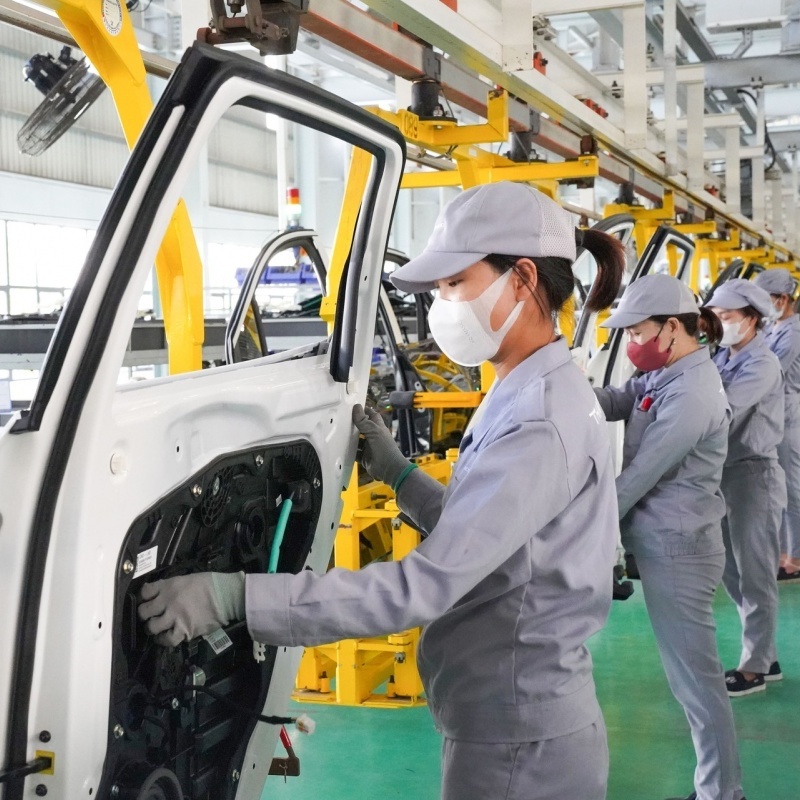Vận dụng lý luận của Chủ nghĩa Mác - Lênin về giai cấp công nhân trong xây dựng giai cấp công nhân Việt Nam hiện đại, lớn mạnh