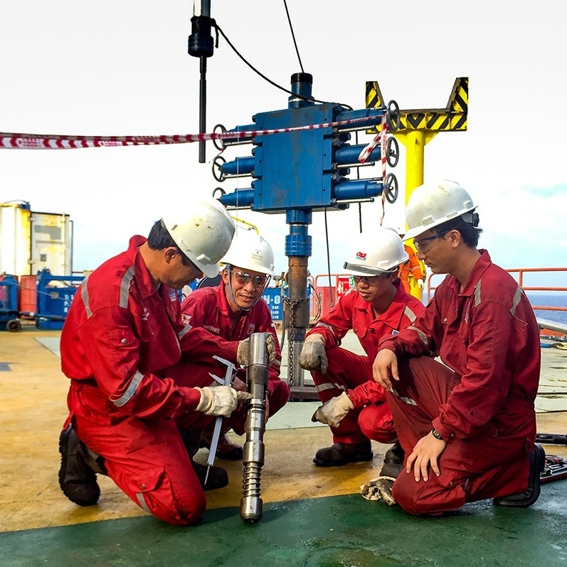 Khơi dòng trí tuệ Việt nơi những công trình dầu khí