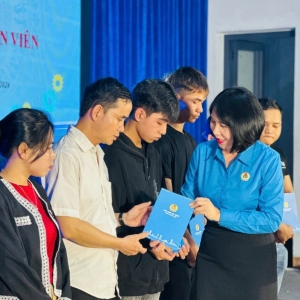 Hơn 700 người gia nhập Công đoàn Đà Nẵng trong “Ngày hội phát triển đoàn viên”