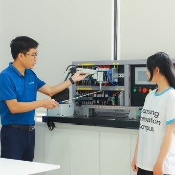 Lớp học bán dẫn SIC - cầu nối giữa giảng đường và nhà máy