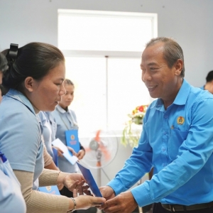 Công đoàn Lâm Đồng: Đồng hành để lao động nữ yên tâm gắn bó