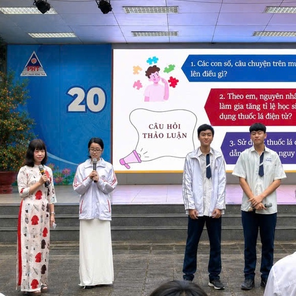 Khi người thầy trở thành "lá chắn" trước thuốc lá điện tử
