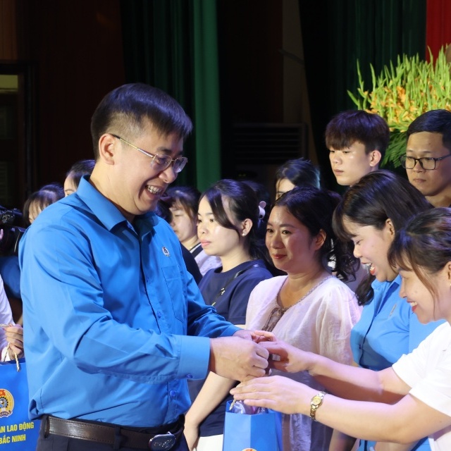 Lan tỏa “Bài ca lao động và khát vọng vươn lên”
