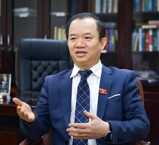 dan van pha i di truoc die m nong
