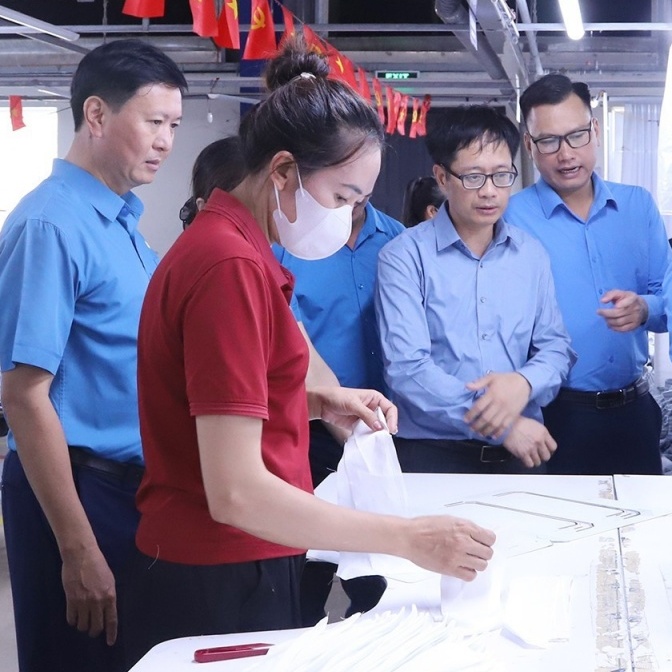 Phát huy quyền giám sát, bảo vệ tốt hơn quyền lợi người lao động