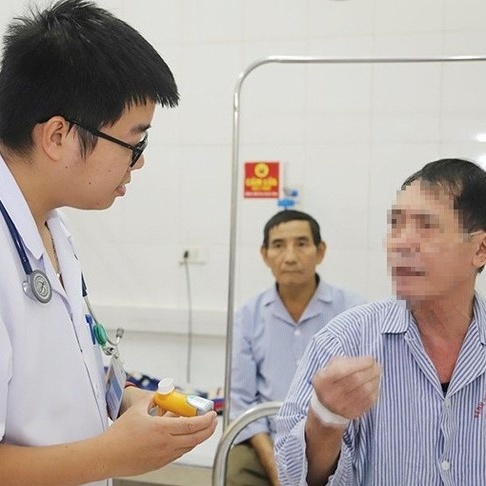 Hút thuốc kéo dài: Mối nguy bào mòn sức khỏe người lao động