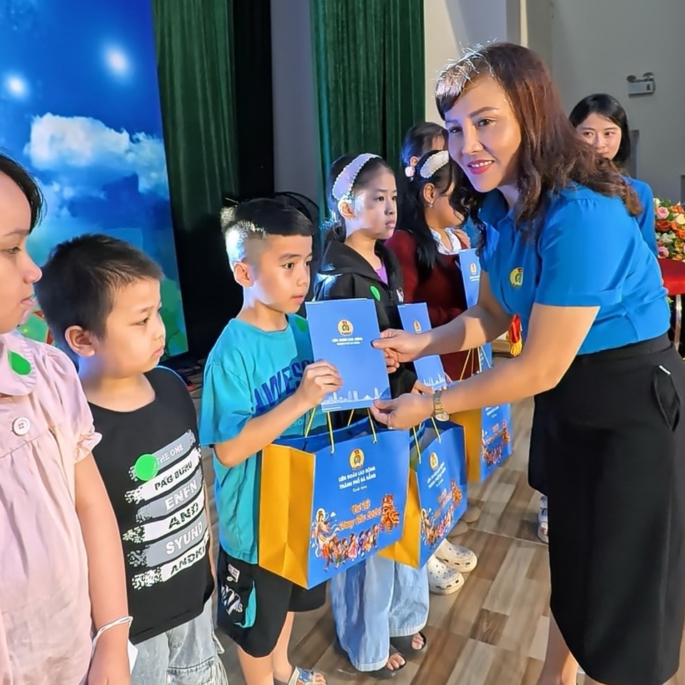 Công đoàn Đà Nẵng dành 2,4 tỉ đồng tặng quà Trung thu cho con đoàn viên khó khăn