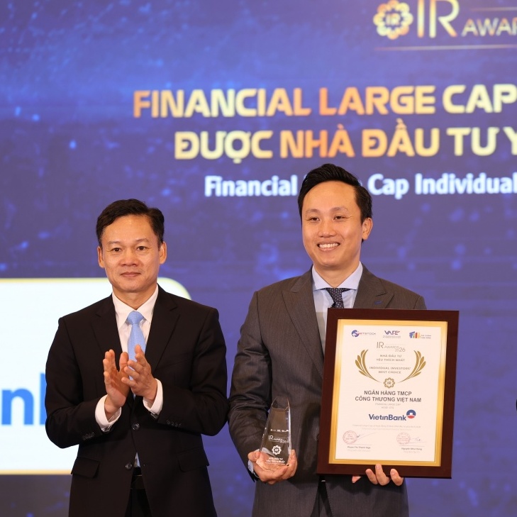 VietinBank (HOSE: CTG) năm thứ 4 liên tiếp được vinh danh Doanh nghiệp niêm yết có hoạt động IR được Nhà đầu tư yêu thích nhất
