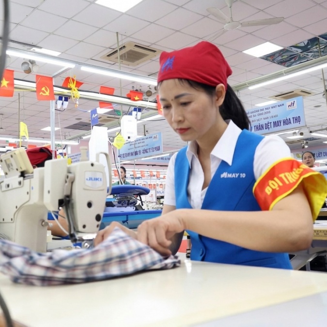 Sáng tạo qua từng thao tác để làm chủ công nghệ trên dây chuyền May 10
