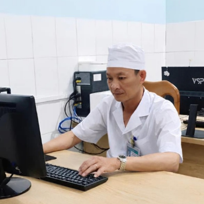 Đi qua nghịch cảnh, giữ vững niềm tin với nghề