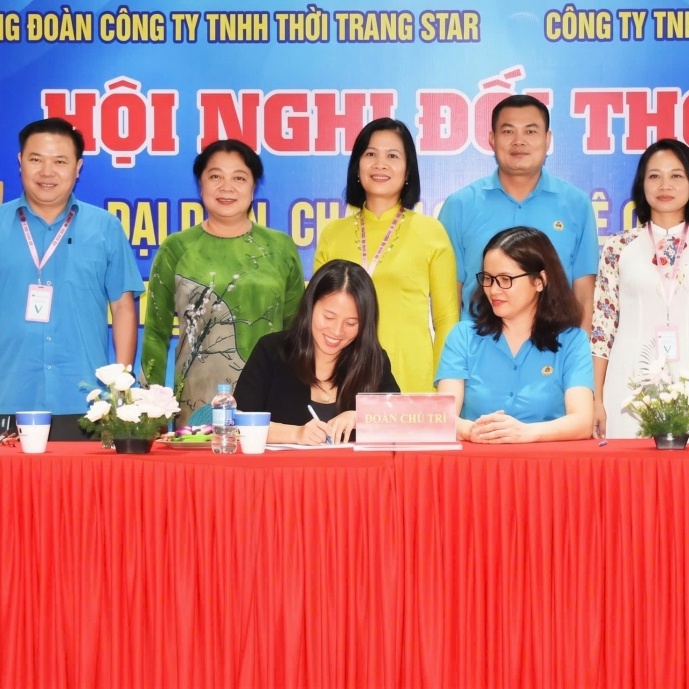 Chăm lo cho lao động nữ: Đối thoại bằng số liệu, hành động bằng cam kết