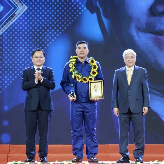 Điều còn lại sau lễ vinh danh