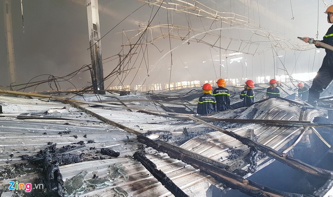 Cháy lớn thiêu rụi nhà xưởng May Nhà Bè tại Sóc Trăng chay lon thieu rui nha xuong may nha be tai soc trang
