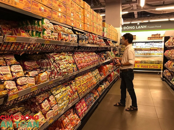 Hà Nội: Người dân không còn đổ xô đi mua lương thực, thực phẩm tích trữ thời Covid-19 ha noi nguoi dan khong con do xo di mua luong thuc thuc pham tich tru thoi covid 19
