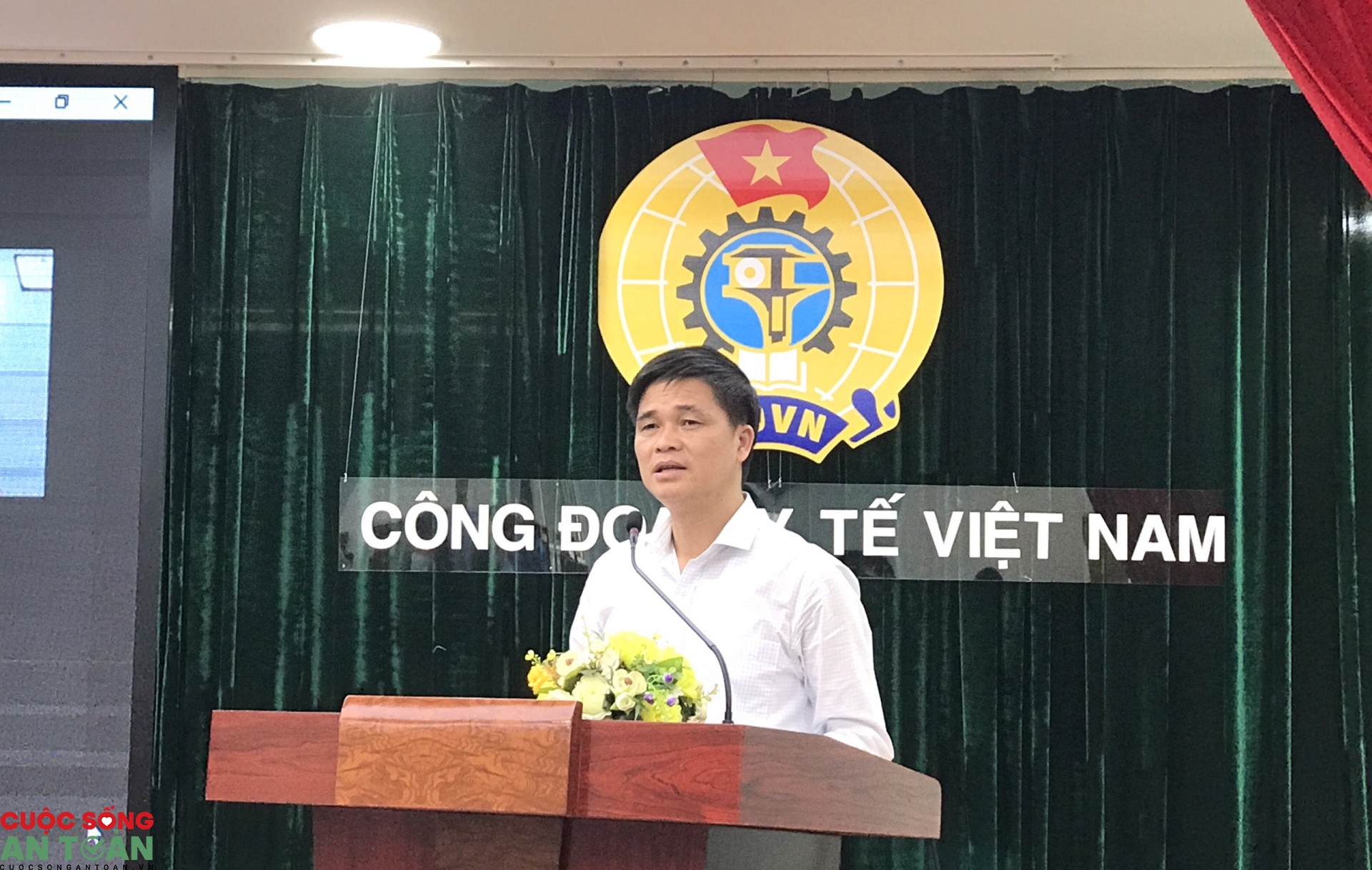 Công đoàn Y tế Việt Nam: Khẳng định vai trò của công đoàn trong "cuộc chiến" chống dịch Công đoàn Y tế Việt Nam: Khẳng định vai trò của công đoàn trong "cuộc chiến" chống dịch