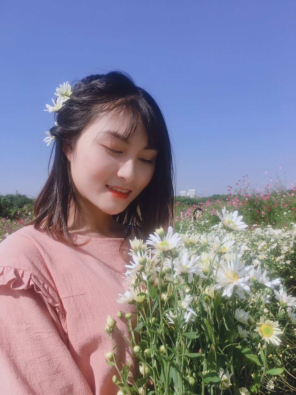 Vẻ đẹp dịu dàng của những cô gái Vẻ đẹp dịu dàng của những cô gái