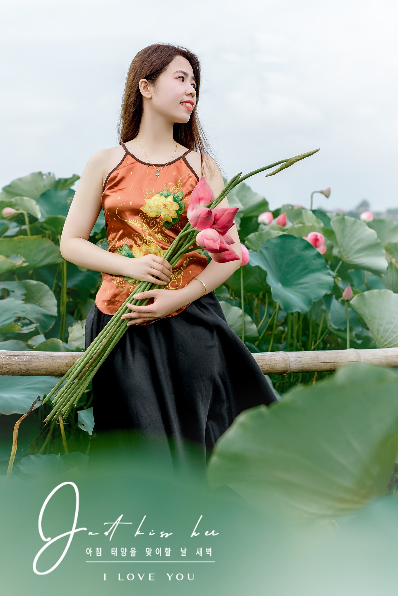 Ngắm vẻ đẹp yêu kiều của nàng thiếu nữ thôn quêb