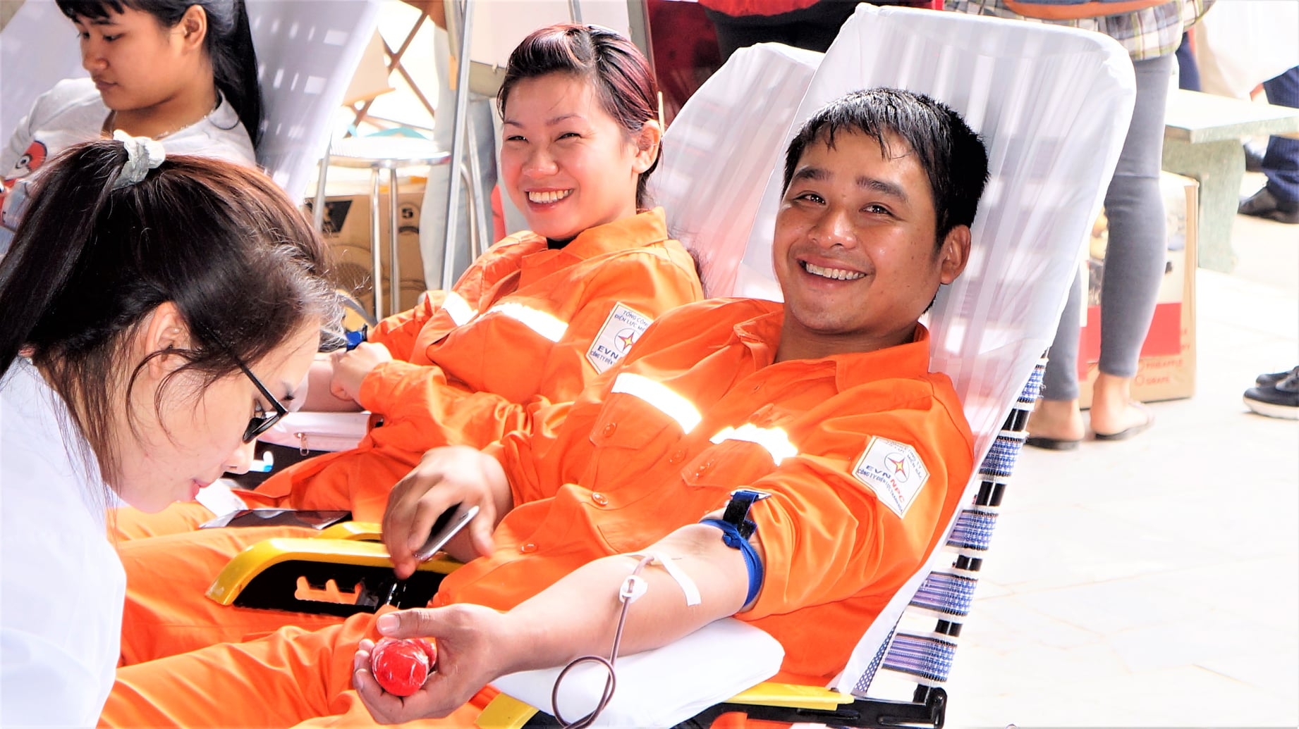 "NÉT ĐẸP LAO ĐỘNG VÀ CÔNG ĐOÀN"   NHỮNG TẤM LÒNG NHÂN ÁI