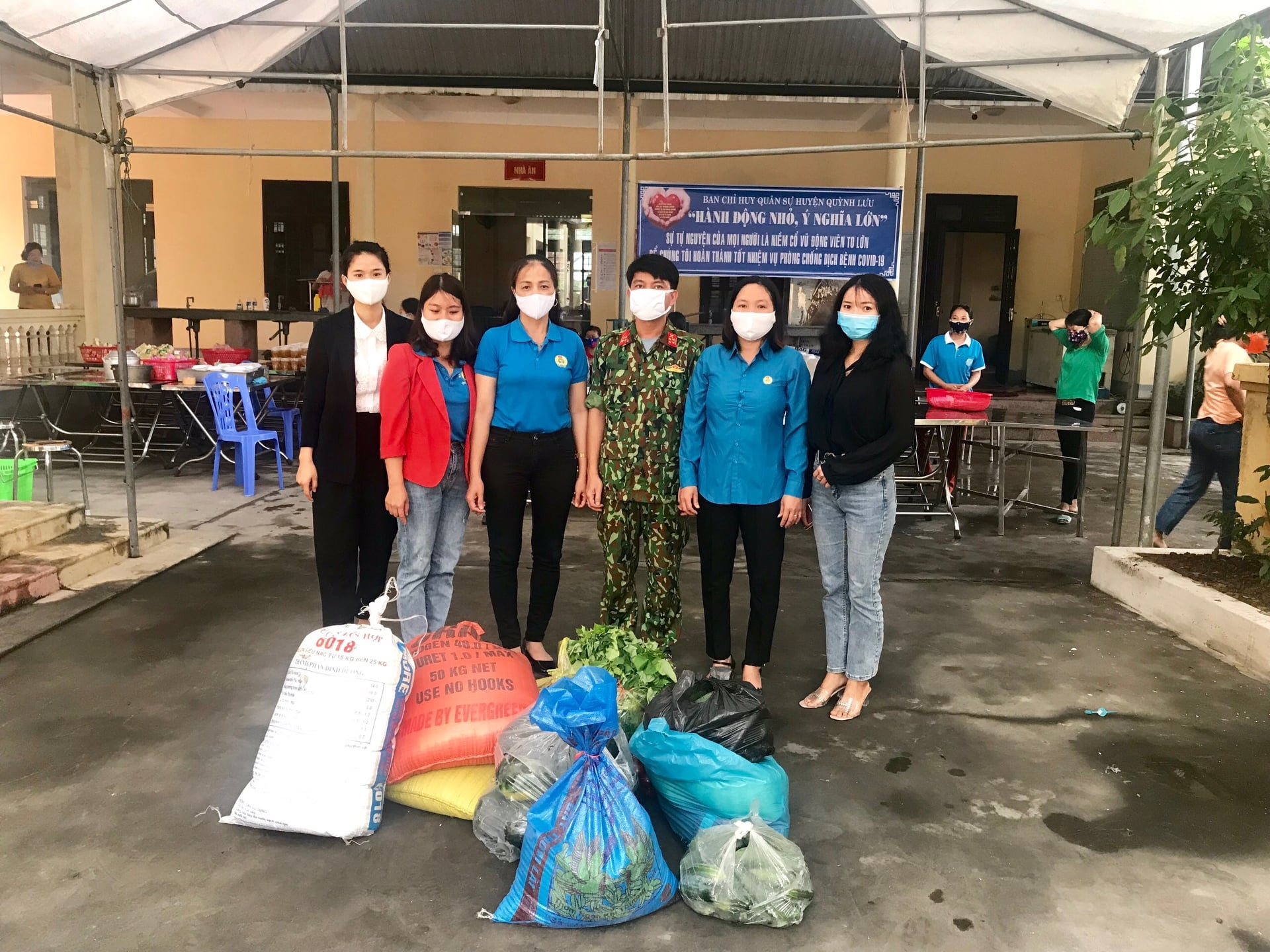 "NÉT ĐẸP LAO ĐỘNG VÀ CÔNG ĐOÀN"   NHỮNG TẤM LÒNG NHÂN ÁI