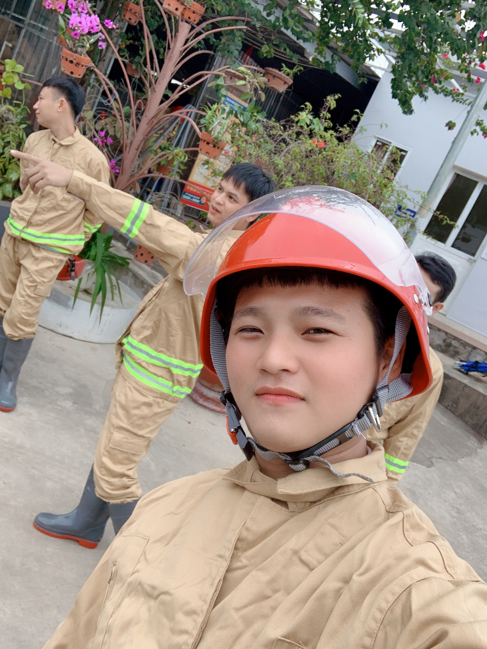 Trai xinh - Gái đẹp các khu công nghiệp tháng 9
