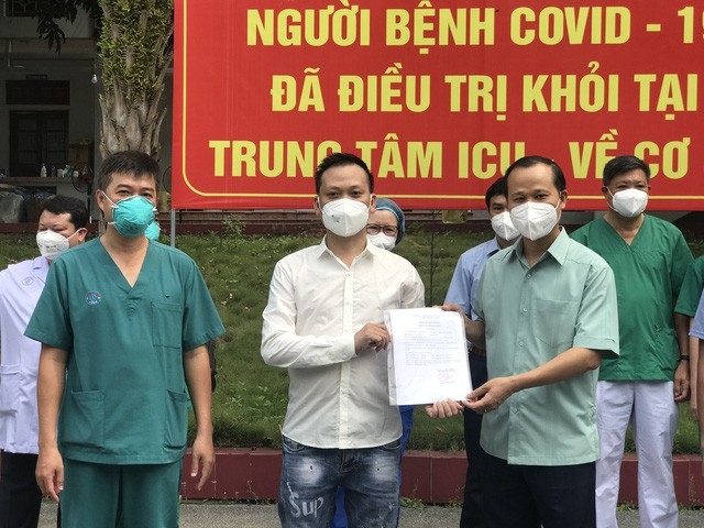 2 bệnh nhân COVID-19 nặng đầu tiên ở Bắc Giang khỏi bệnh 2 bệnh nhân COVID-19 nặng đầu tiên ở Bắc Giang khỏi bệnh