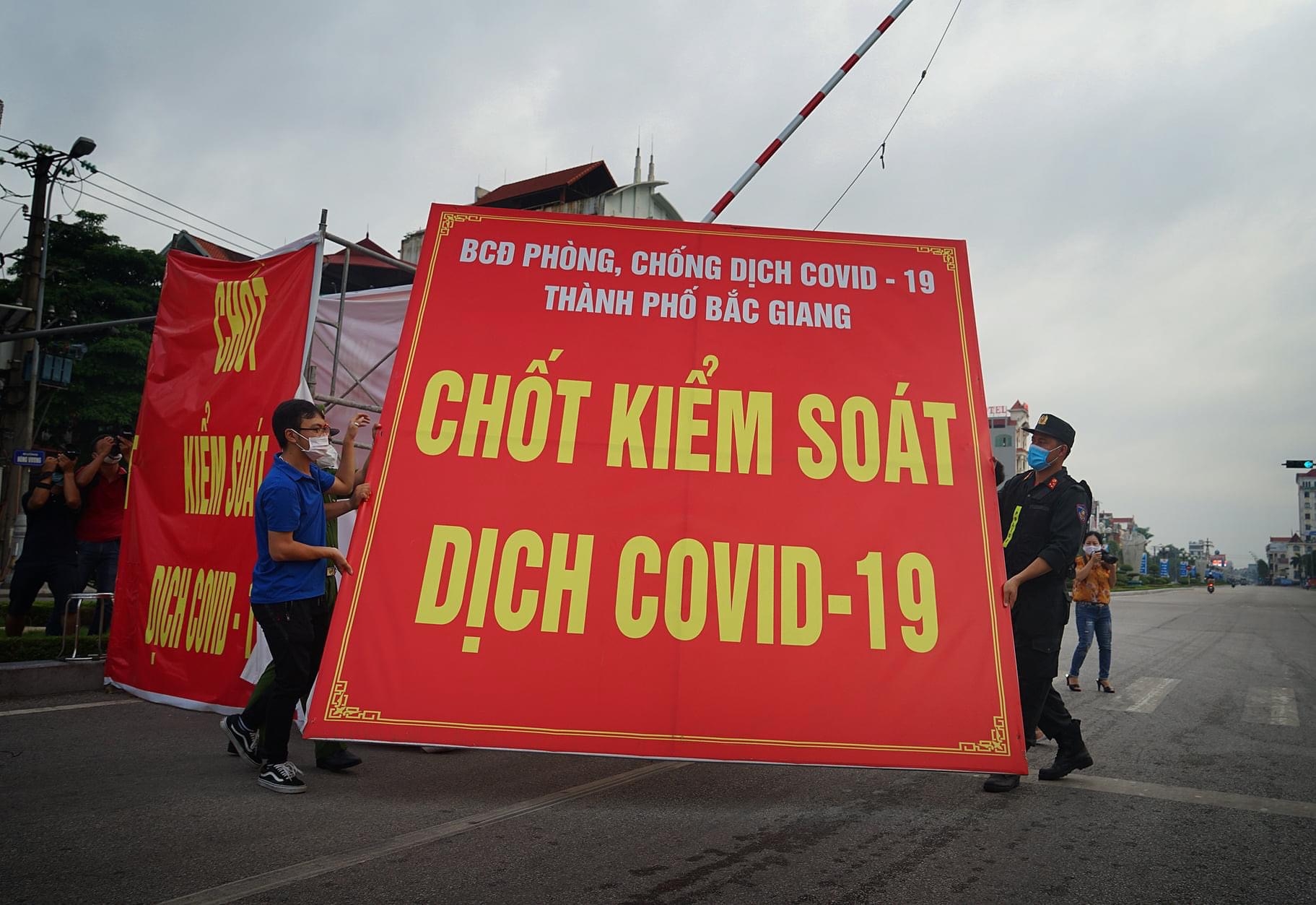 24 người cùng chuyến xe 24 người cùng chuyến xe