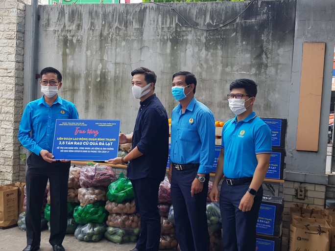 Nông, ngư dân cả nước gửi yêu thương về với TP Hồ Chí Minh