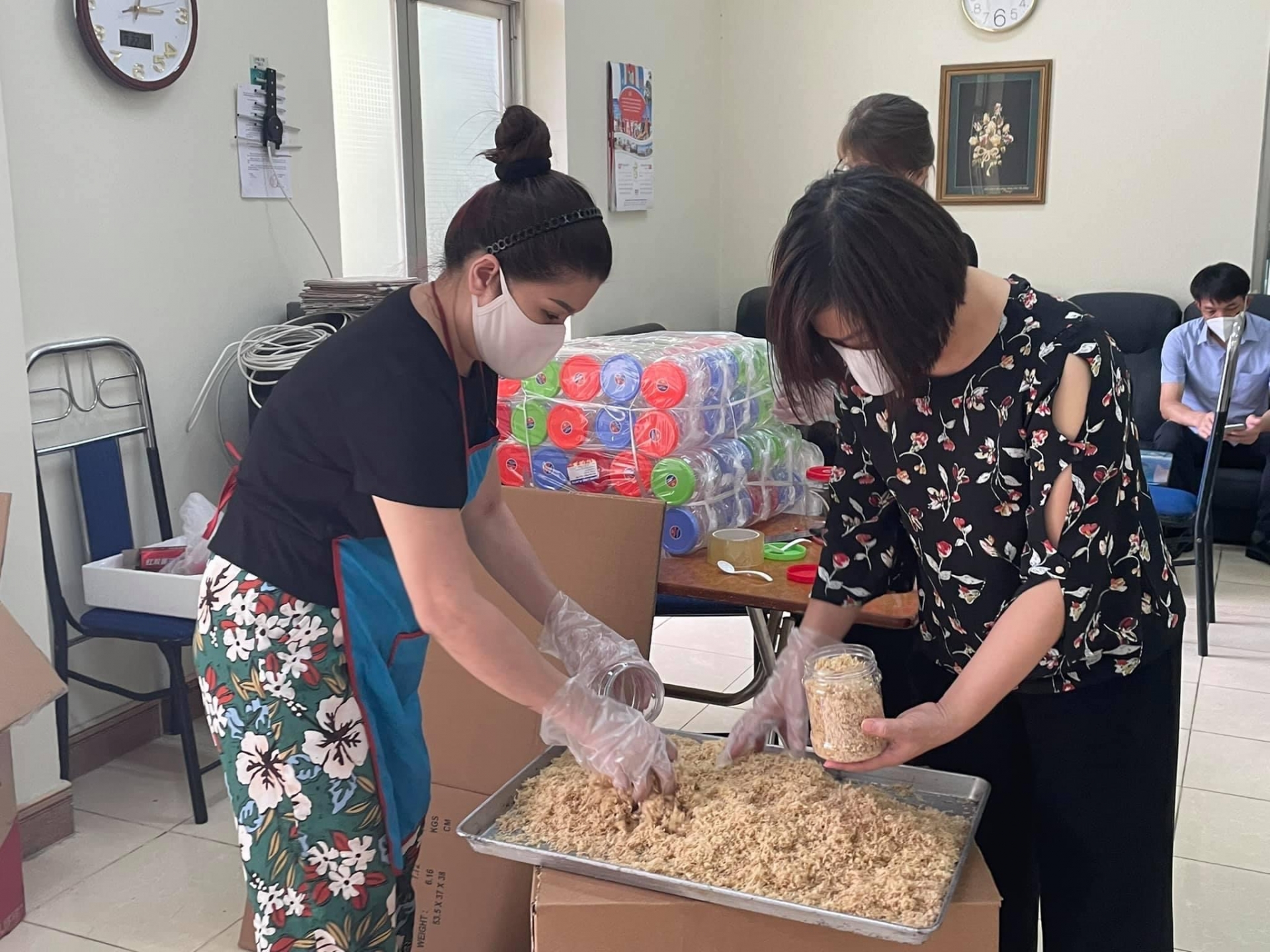 Công đoàn Dệt may chung tay hướng về miền Nam